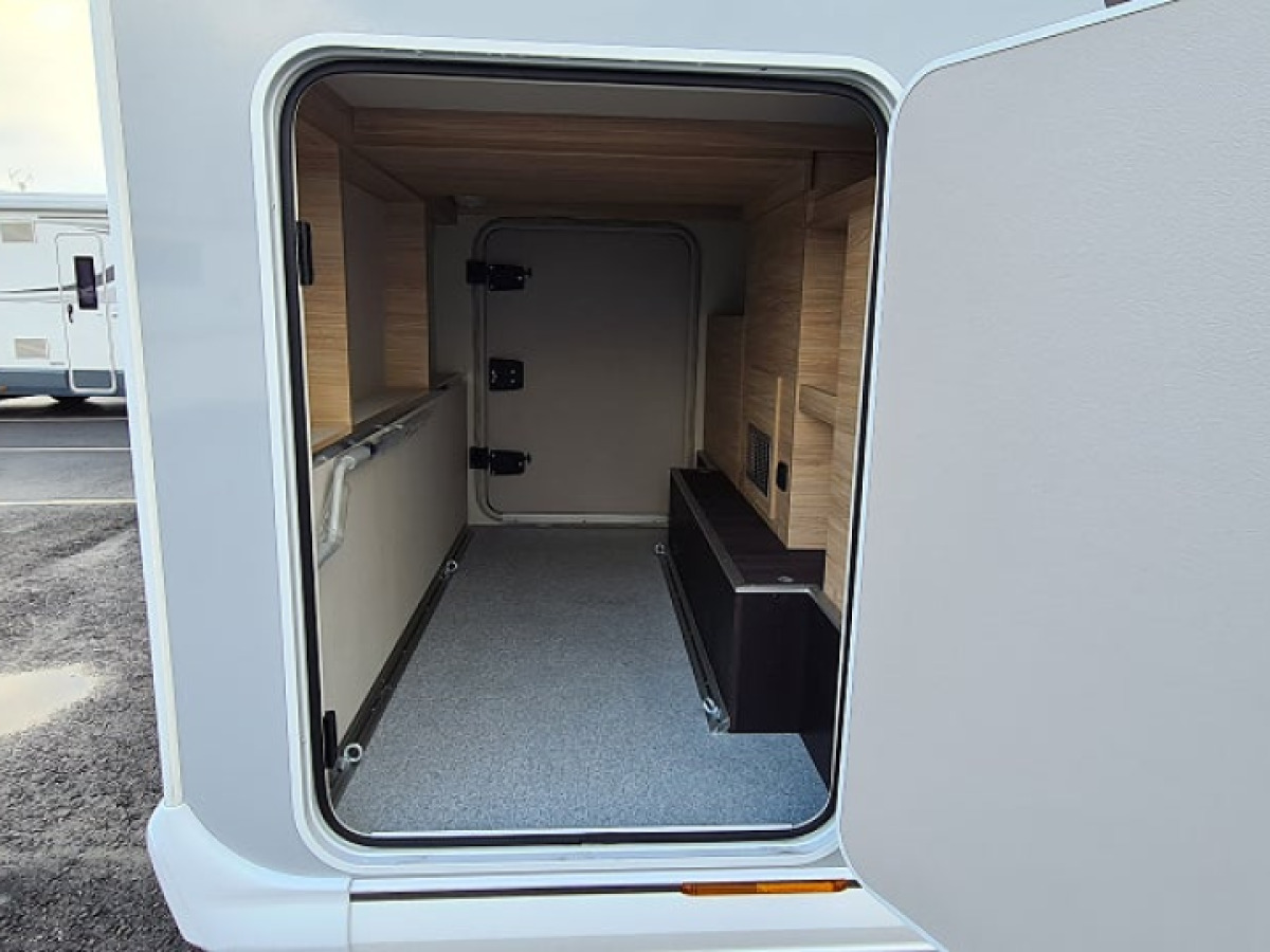Knaus 650 MEG Van Ti Plus 4x4 Alde, bild 3 av 9