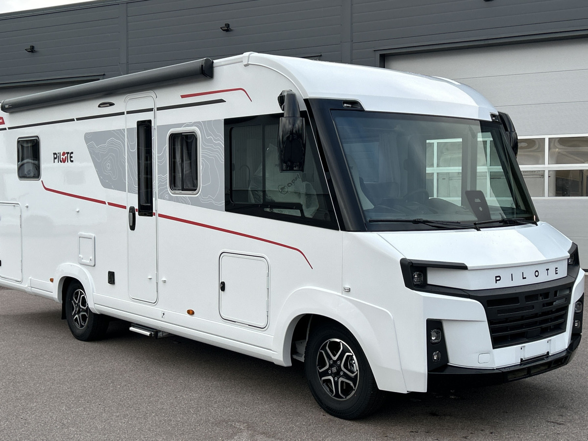 Pilote G740 FC Queenbed, bild 2 av 36