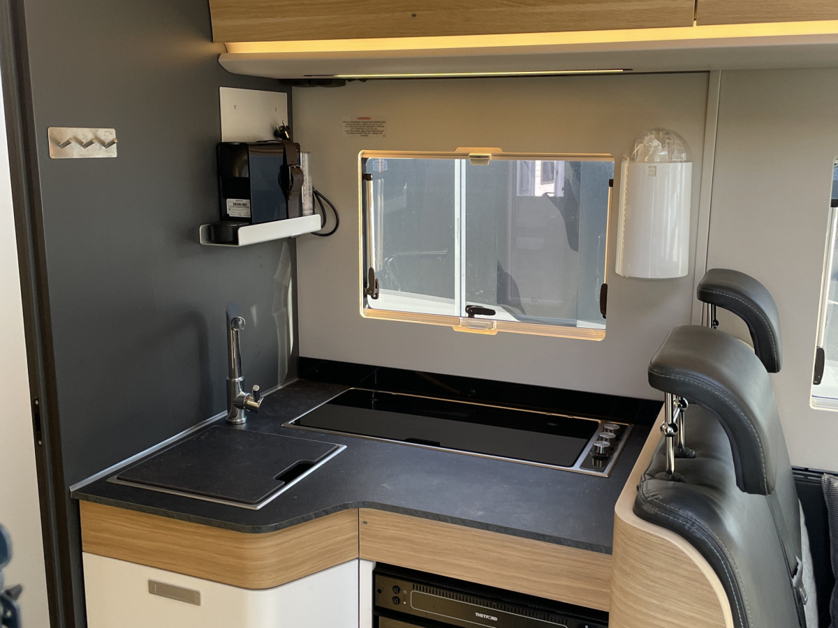 Adria SONIC 700 SL, bild 7 av 13