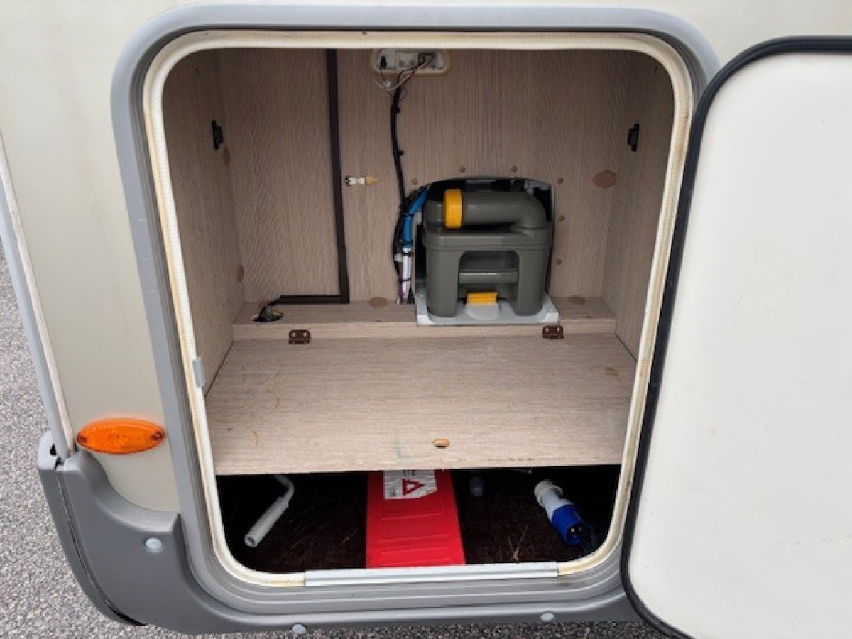 Bürstner Nexxo 720, bild 5 av 14