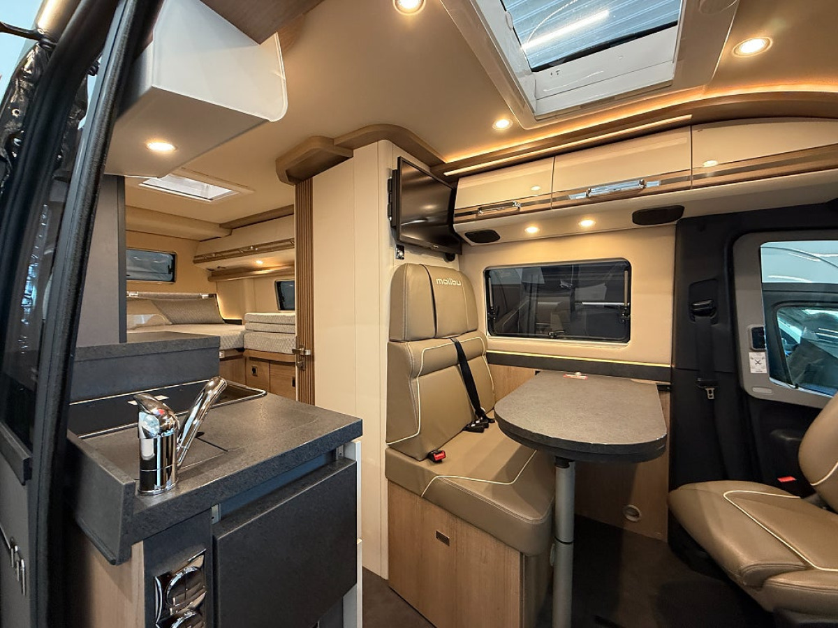 Malibu Carthago Van Genius 641 LE 4x4 Performance *Långbädd*, bild 9 av 21