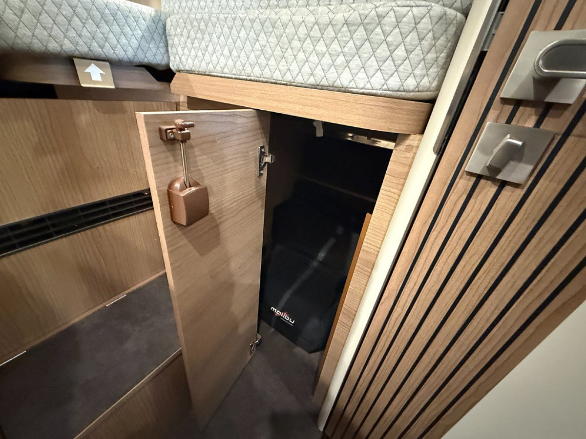 Malibu Carthago Van Genius 641 LE 4x4 Performance *Långbädd*, bild 15 av 21