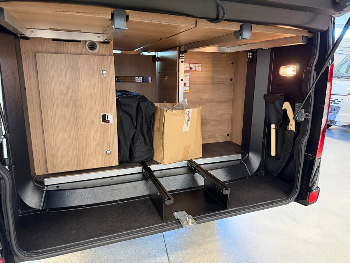 Malibu Carthago Van Genius 641 LE 4x4 Performance *Långbädd*, bild 21 av 21