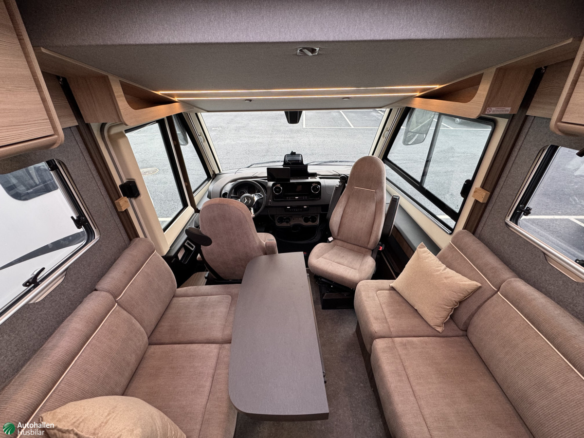 Eura Mobil IL GT 726 EF / MB/ EP hydraliska stödben, bild 33 av 36