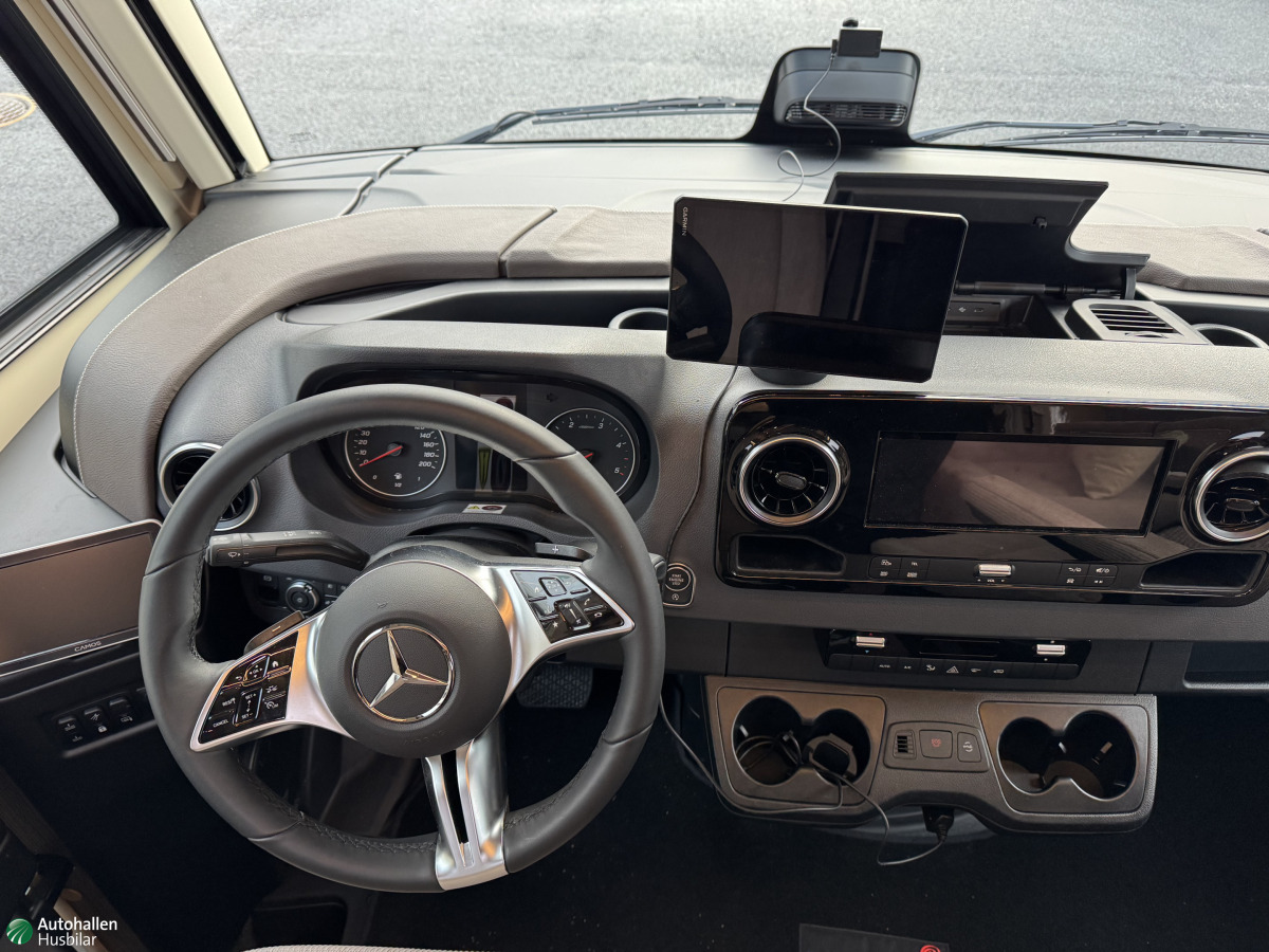 Eura Mobil IL GT 726 EF / MB/ EP hydraliska stödben, bild 35 av 36