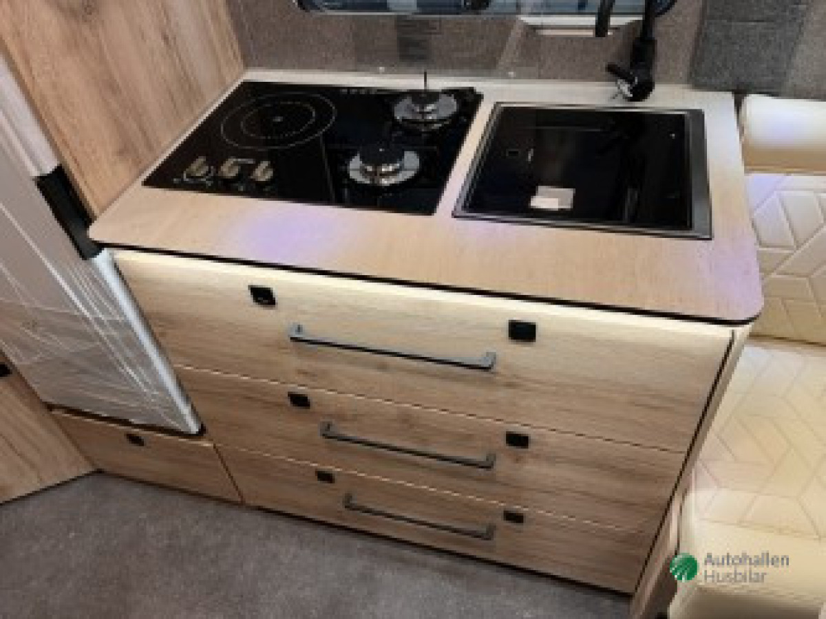 Eura Mobil XTURA 686 EF / 4 Åkande / 3 Sovande, bild 21 av 21