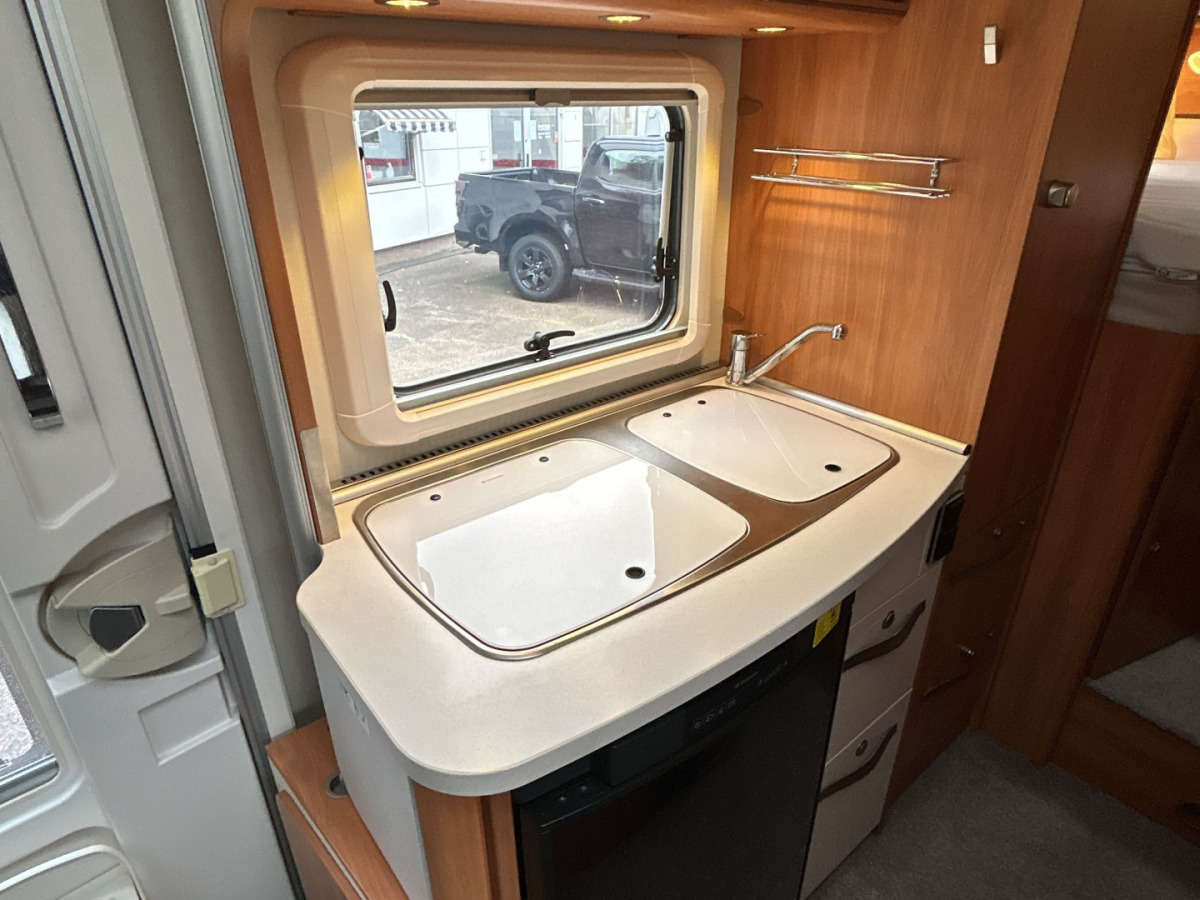 Hymer 474 höga långbäddar, bild 18 av 28