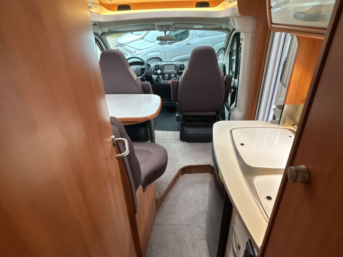 Hymer 474 höga långbäddar, bild 22 av 28