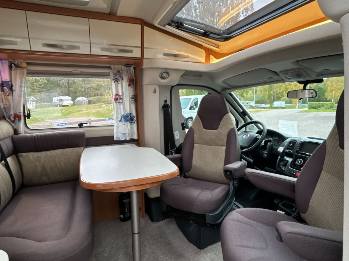 Hymer 474 höga långbäddar, bild 24 av 28