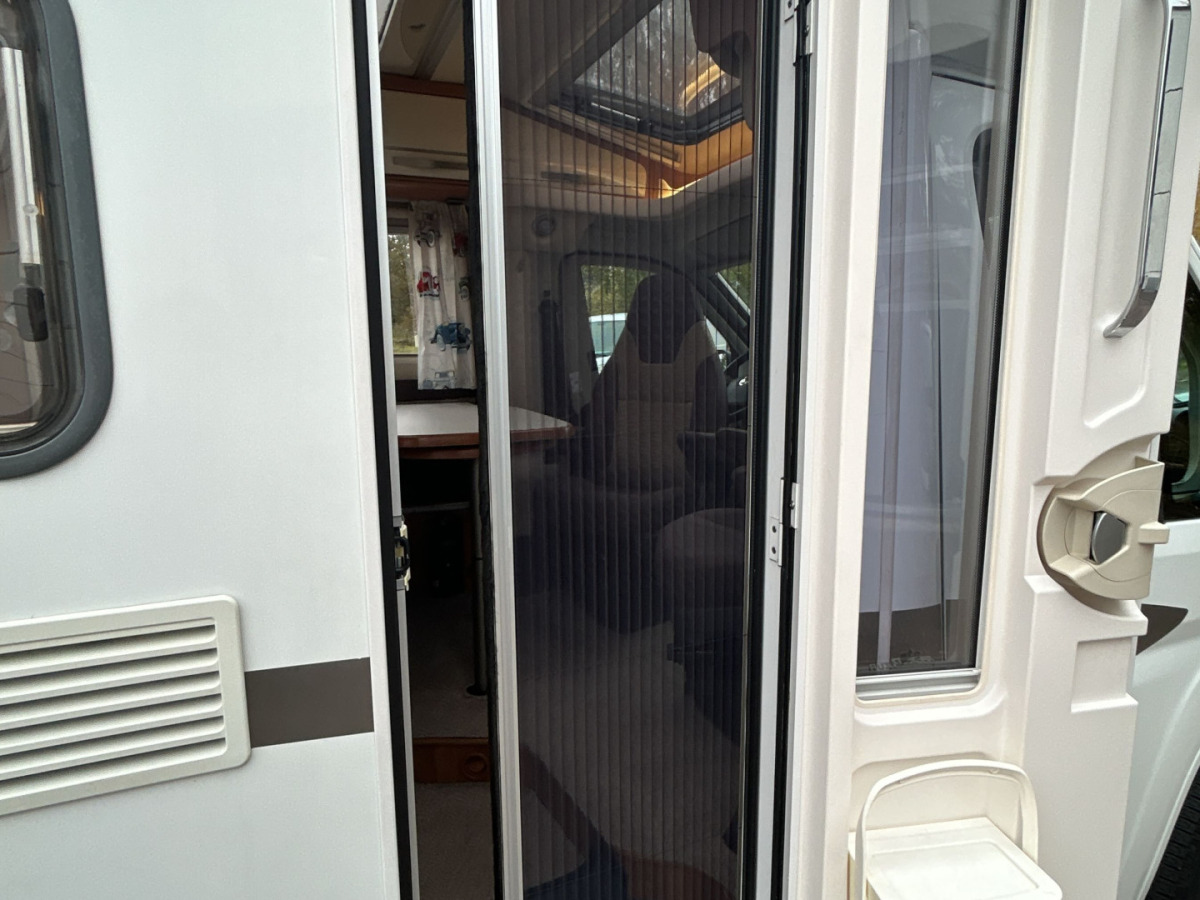 Hymer 474 höga långbäddar, bild 25 av 28