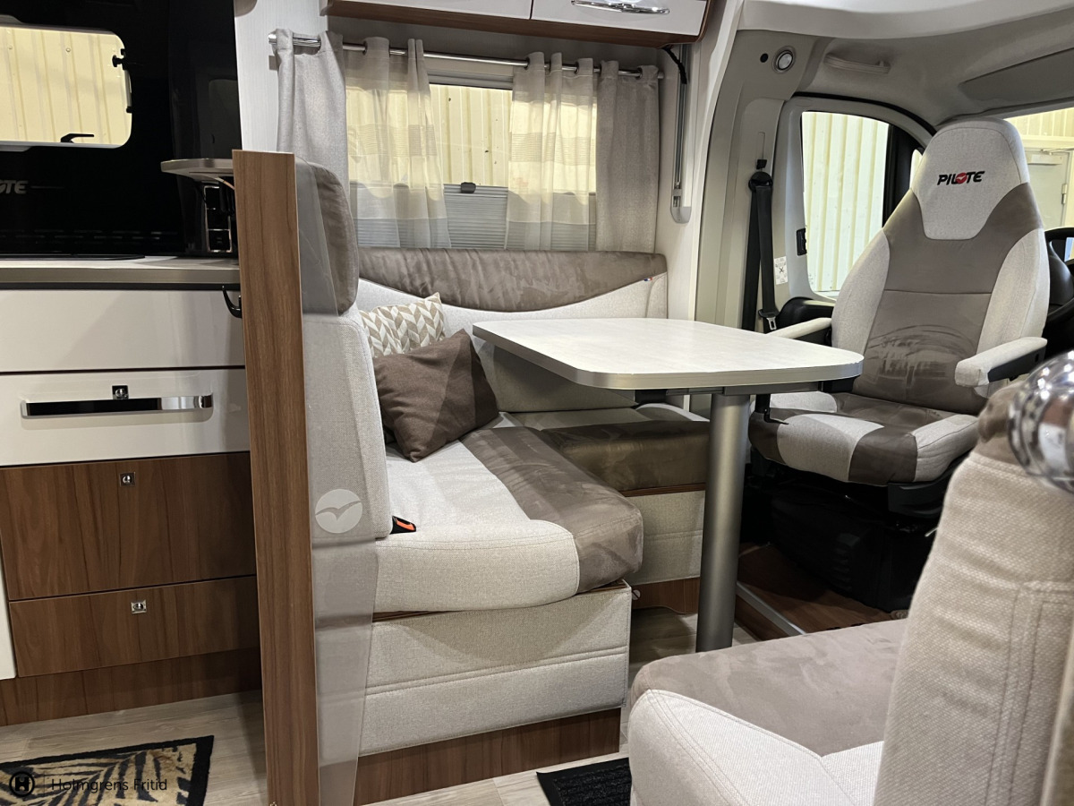 Pilote P746GJ, bild 6 av 14
