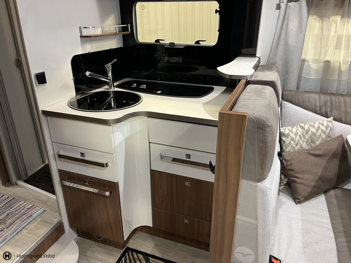 Pilote P746GJ, bild 7 av 14