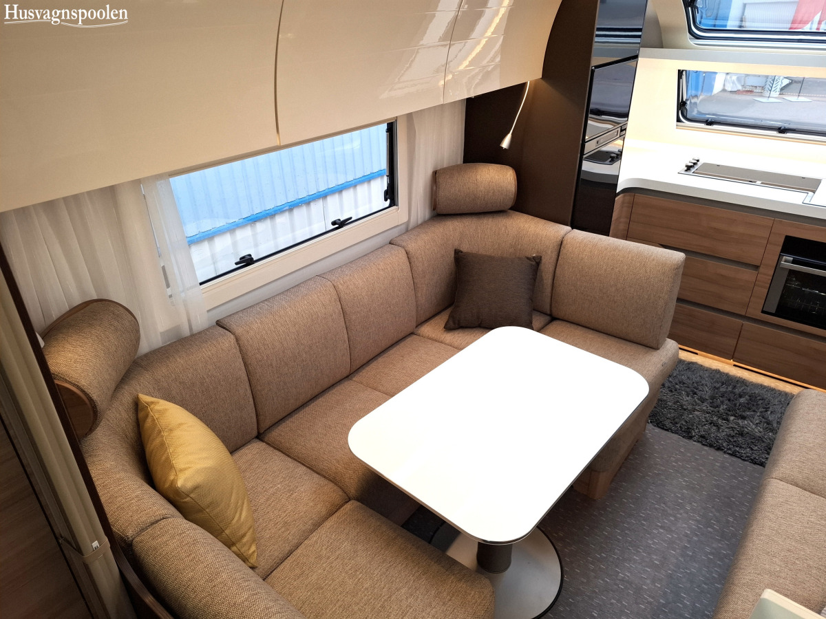 Adria ALPINA 663HT Alde, Queenbädd, Ac, Mover, Förtält, bild 8 av 11