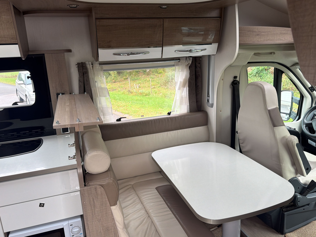 Pilote P746 C Queenbed, bild 7 av 17