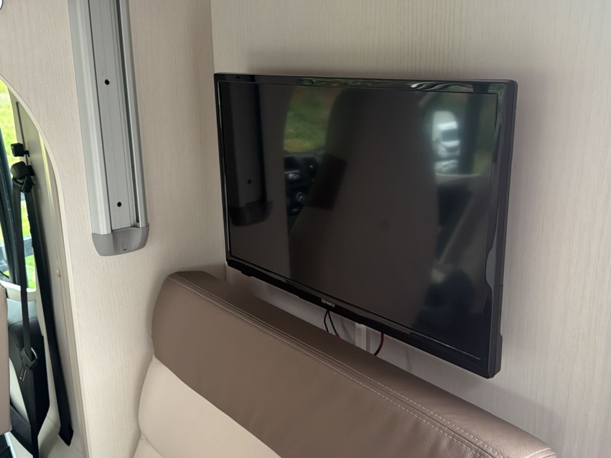Pilote P746 C Queenbed, bild 12 av 17