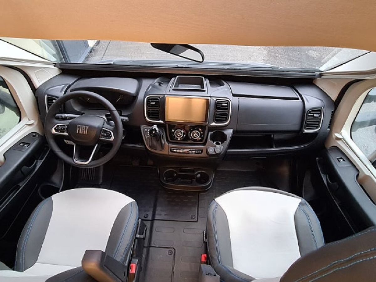Ci Magis 87 XT Air Edition Långbädd, automat, Truma AC, solceller, bild 5 av 18