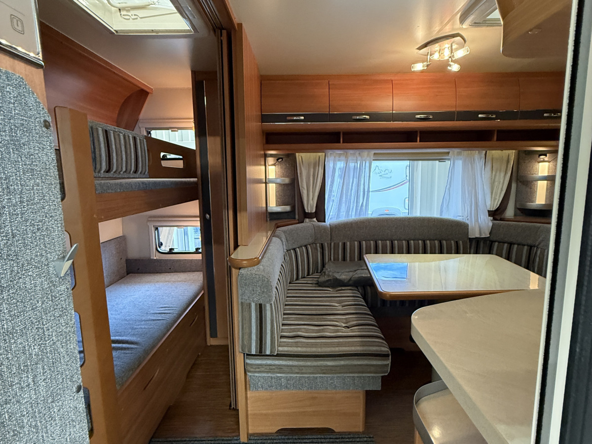 Hobby 560 KMFE DE LUXE, bild 3 av 17