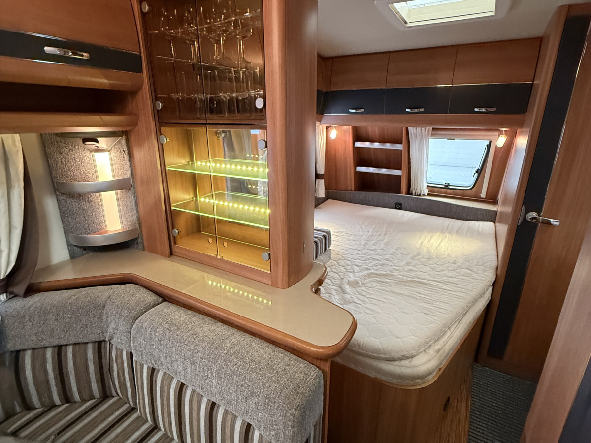 Hobby 560 KMFE DE LUXE, bild 8 av 17