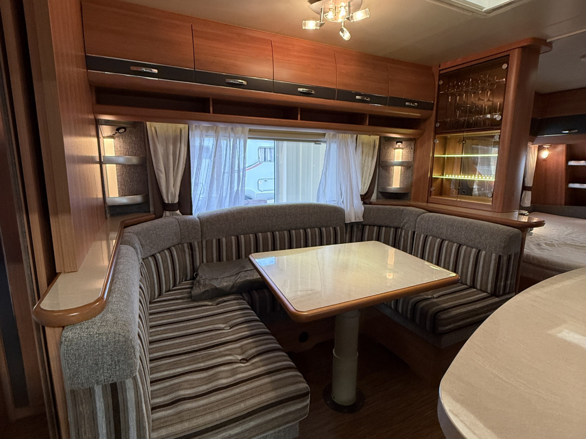 Hobby 560 KMFE DE LUXE, bild 5 av 17