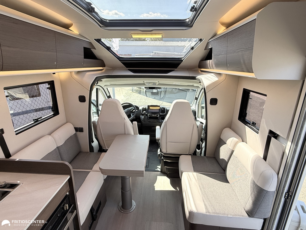 Adria CORAL SUPREME 670 DL *INKOMMANDE*, bild 2 av 3