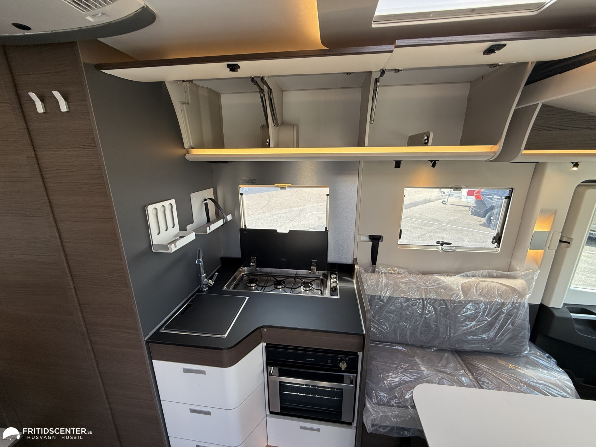 Adria SONIC SUPREME 700 DL /180 HK *INKOMMANDE*, bild 8 av 30