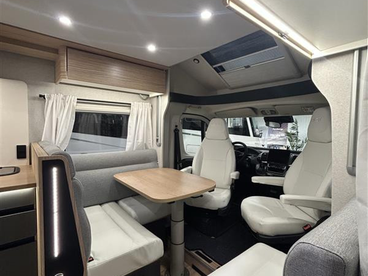 Pilote P740 GJ EVIDENC - Aldevärme, 5 sittplatser, 5 Sovplatser och mycket mer, bild 4 av 28