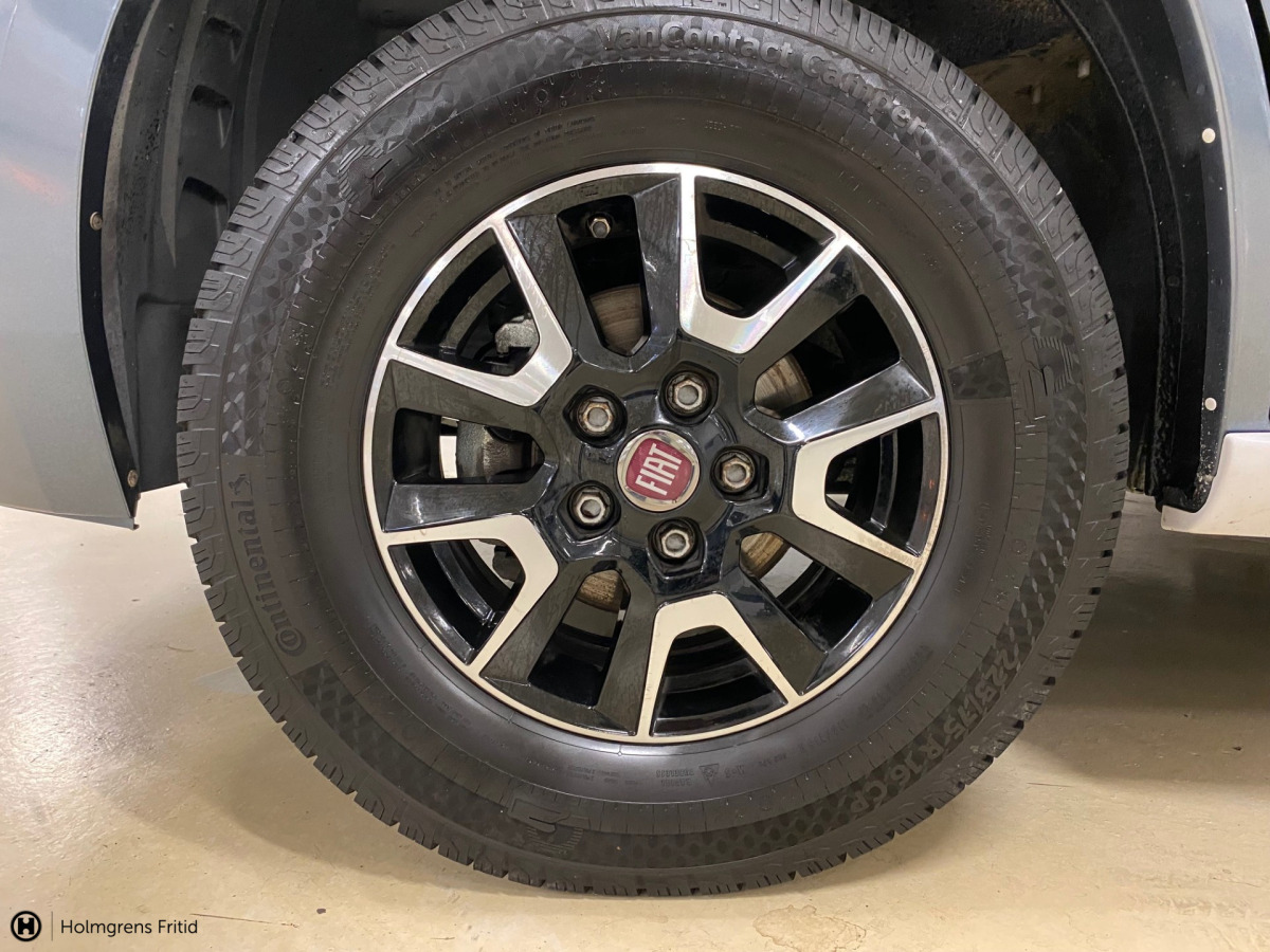 Knaus Van Ti 650 MEG, bild 16 av 17
