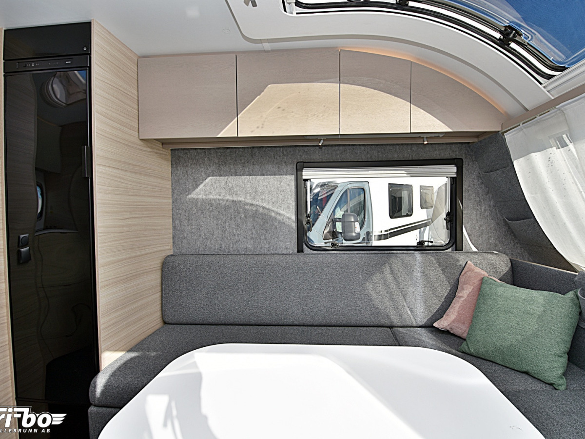 Adria 362 LH Altea, Långbäddar, bild 10 av 20
