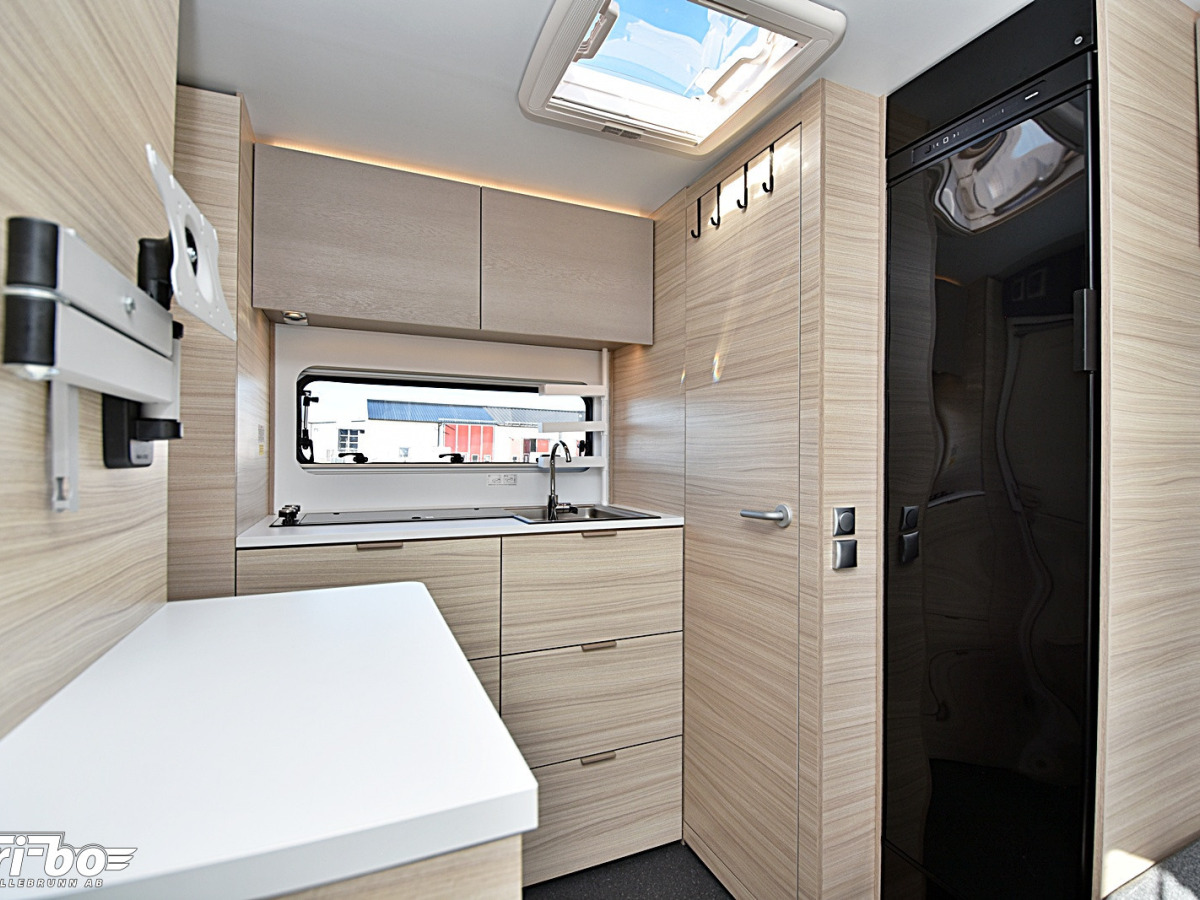 Adria 362 LH Altea, Långbäddar, bild 11 av 20
