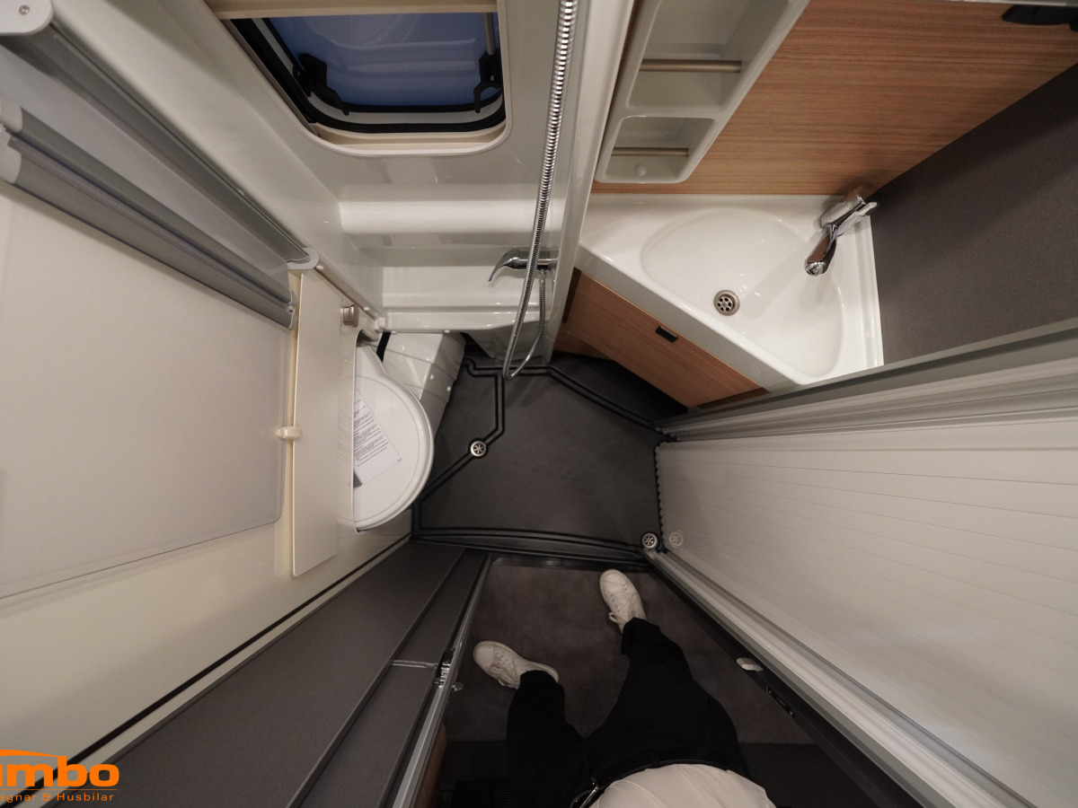 Malibu 640 LE GT Skyview, Stor kyl, Dieselpanna, 4000kg, bild 11 av 19