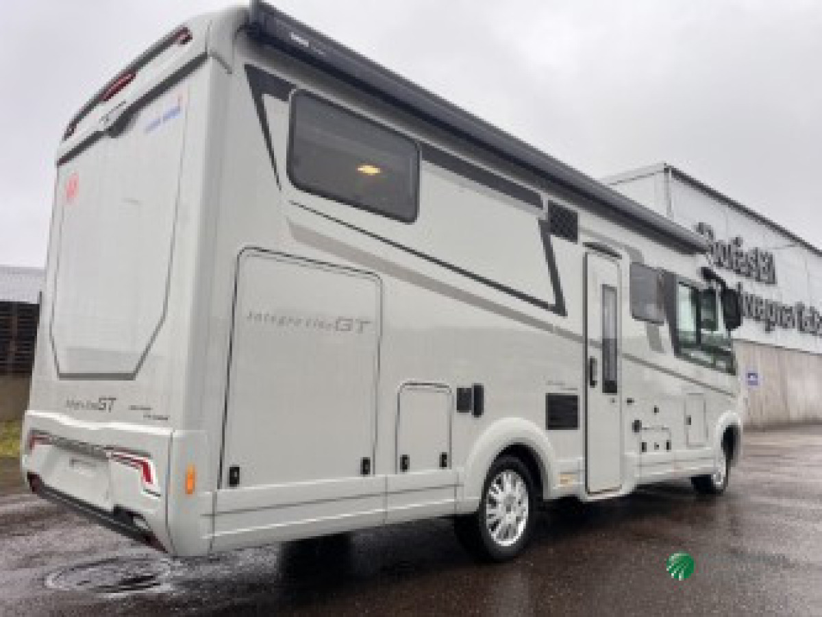 Eura Mobil Integra Line 726 EF Mercedes GT / Långbäddar, bild 4 av 16