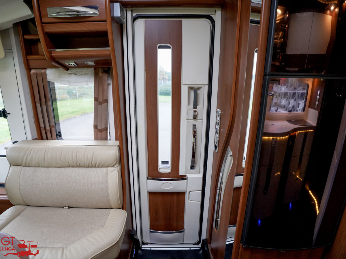 Carthago Chic E-Line I 51 Linerclass Långbäddar AC x2 I KAMPANJ, bild 19 av 46