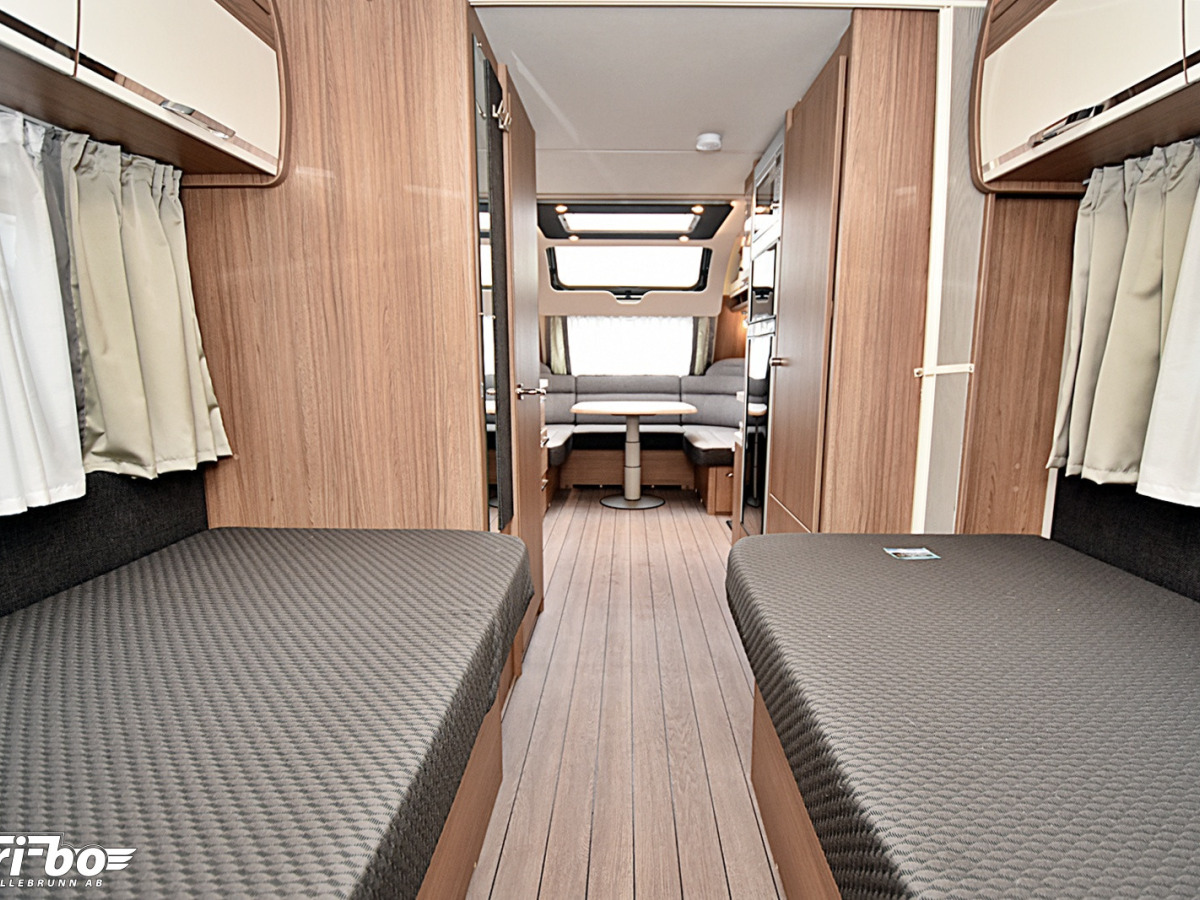 Knaus 590 UE Scandinavian Selection, Långbäddar, bild 18 av 29