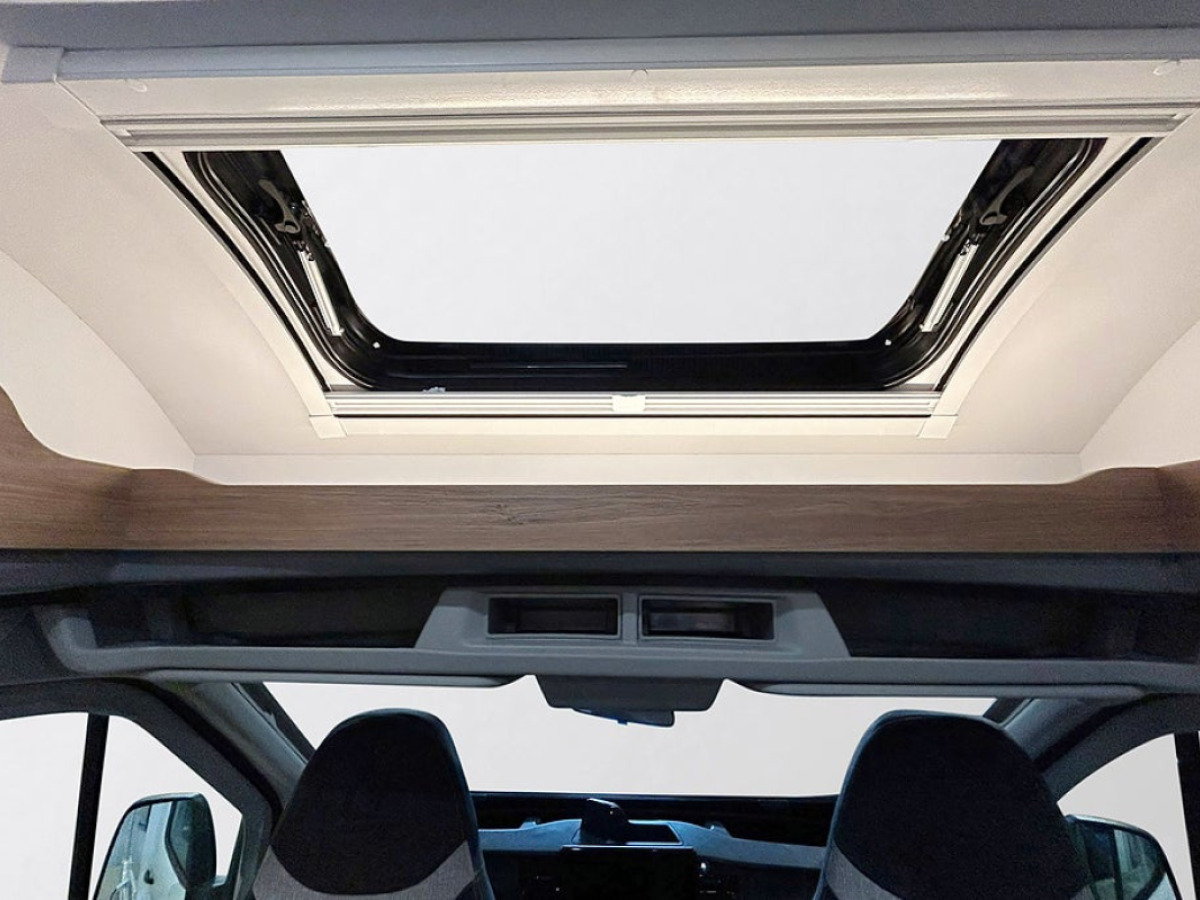 CHALLENGER S217 Graphite Edition 165 HK AUTOMAT Dieselvärmare Långbäddar, bild 10 av 41