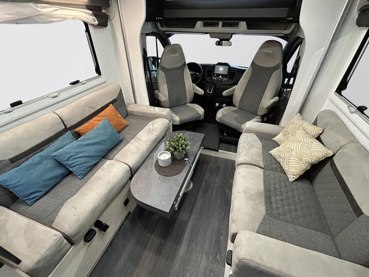Chausson 720 170HK AUTOMAT 3500KG 6-BÄDDAR 5-Sits AC SOLCELL CYKELSTÄLL, bild 5 av 50