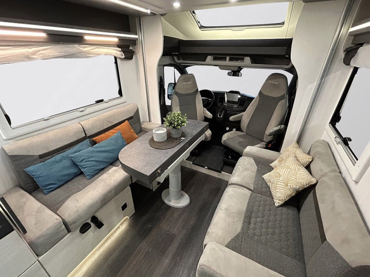 Chausson 720 170HK AUTOMAT 3500KG 6-BÄDDAR 5-Sits AC SOLCELL CYKELSTÄLL, bild 6 av 50