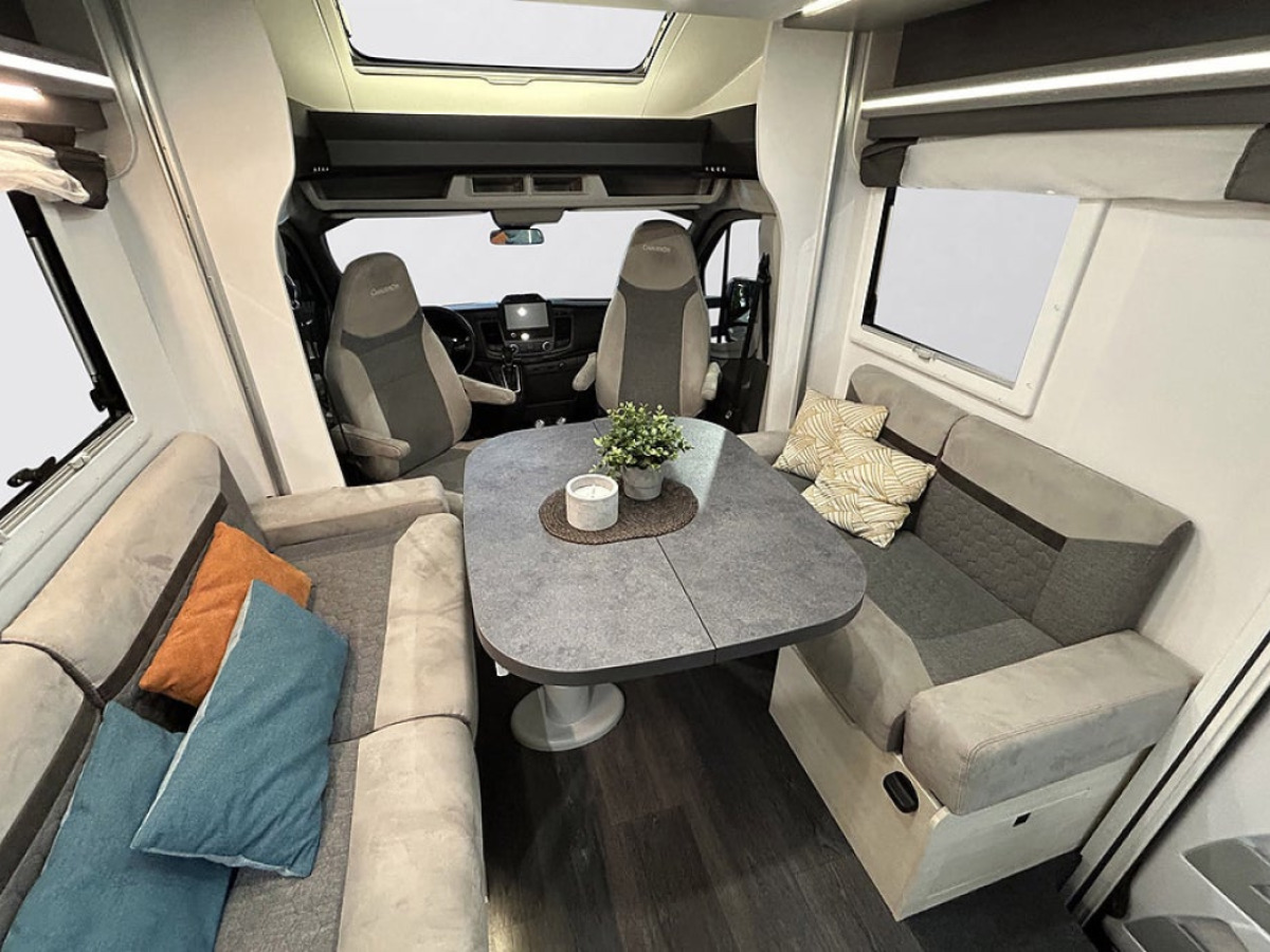 Chausson 720 170HK AUTOMAT 3500KG 6-BÄDDAR 5-Sits AC SOLCELL CYKELSTÄLL, bild 14 av 50