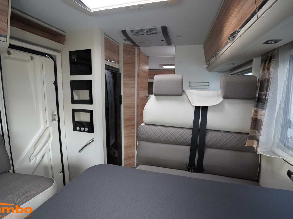 Adria CORAL S 670SL, 2xAC, Solcell, bild 4 av 24