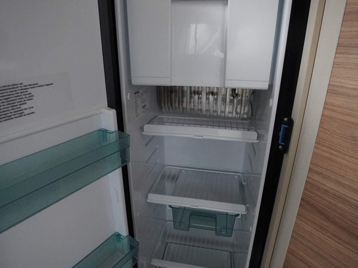 Adria CORAL S 670SL, 2xAC, Solcell, bild 10 av 24