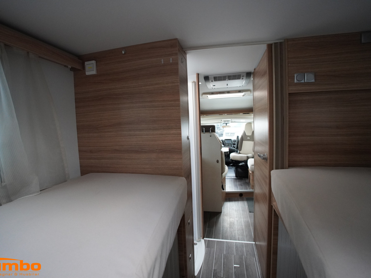 Adria CORAL S 670SL, 2xAC, Solcell, bild 16 av 24
