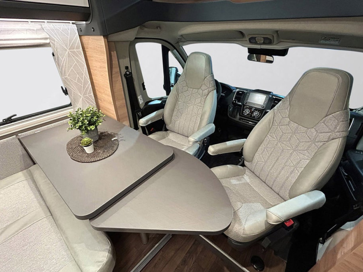 Knaus LVE TI PLATINUM SELECTION 590 MF AUTOMAT Franskbädd ADAPTIV Far, bild 10 av 44