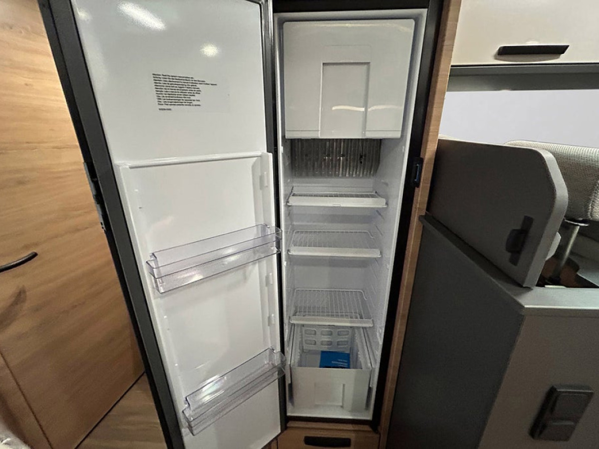 Knaus LVE TI PLATINUM SELECTION 590 MF AUTOMAT Franskbädd ADAPTIV Far, bild 14 av 44