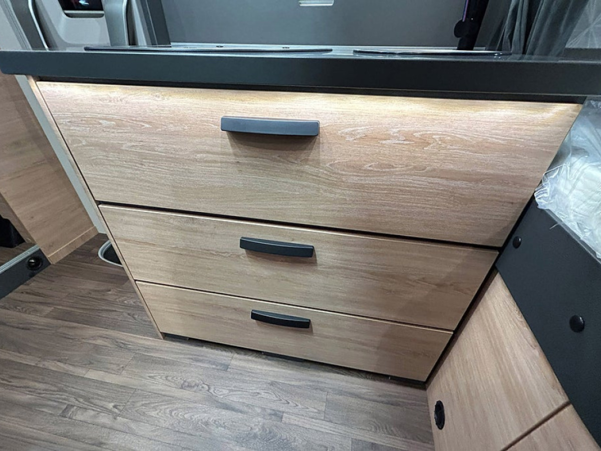 Knaus LVE TI PLATINUM SELECTION 590 MF AUTOMAT Franskbädd ADAPTIV Far, bild 15 av 44