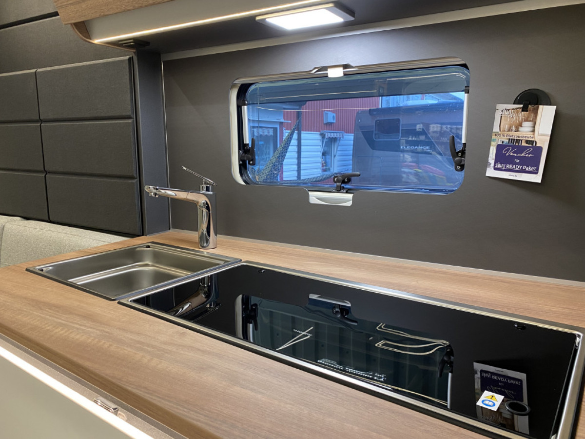 Knaus AZUR 500 FU Demo vagn, bild 9 av 21