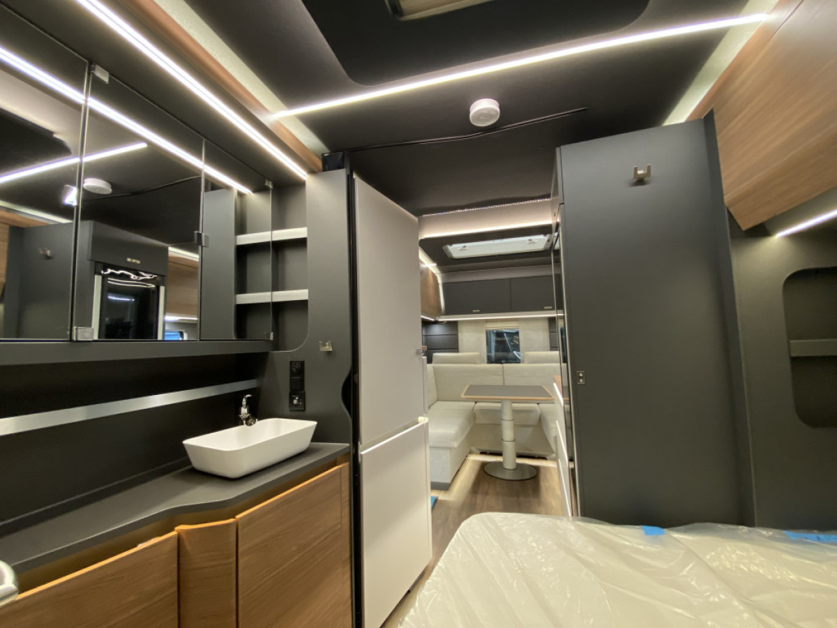 Knaus AZUR 500 FU Demo vagn, bild 18 av 21