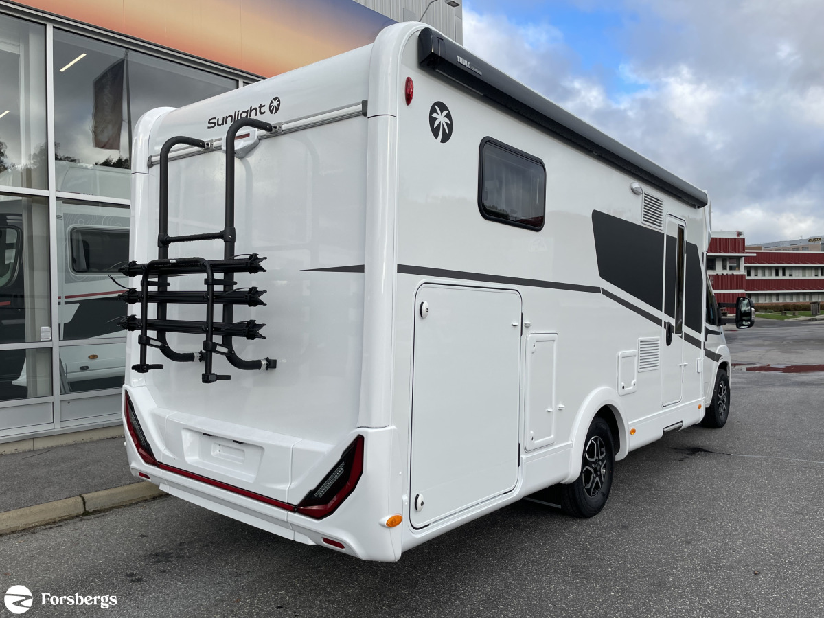 Sunlight T 68 Adventure - Adaptiv farthållare / 100 AH Litium / 100W Solcell / Dieselpanna med elpatron / Golvvärme / Isolerade tankar, bild 3 av 21