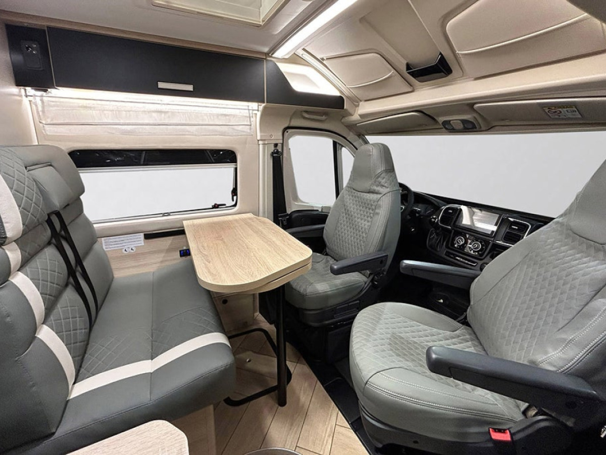 CHALLENGER V217 SPORT AUTOMAT Långbäddar DIESELVÄRMARE, bild 6 av 43
