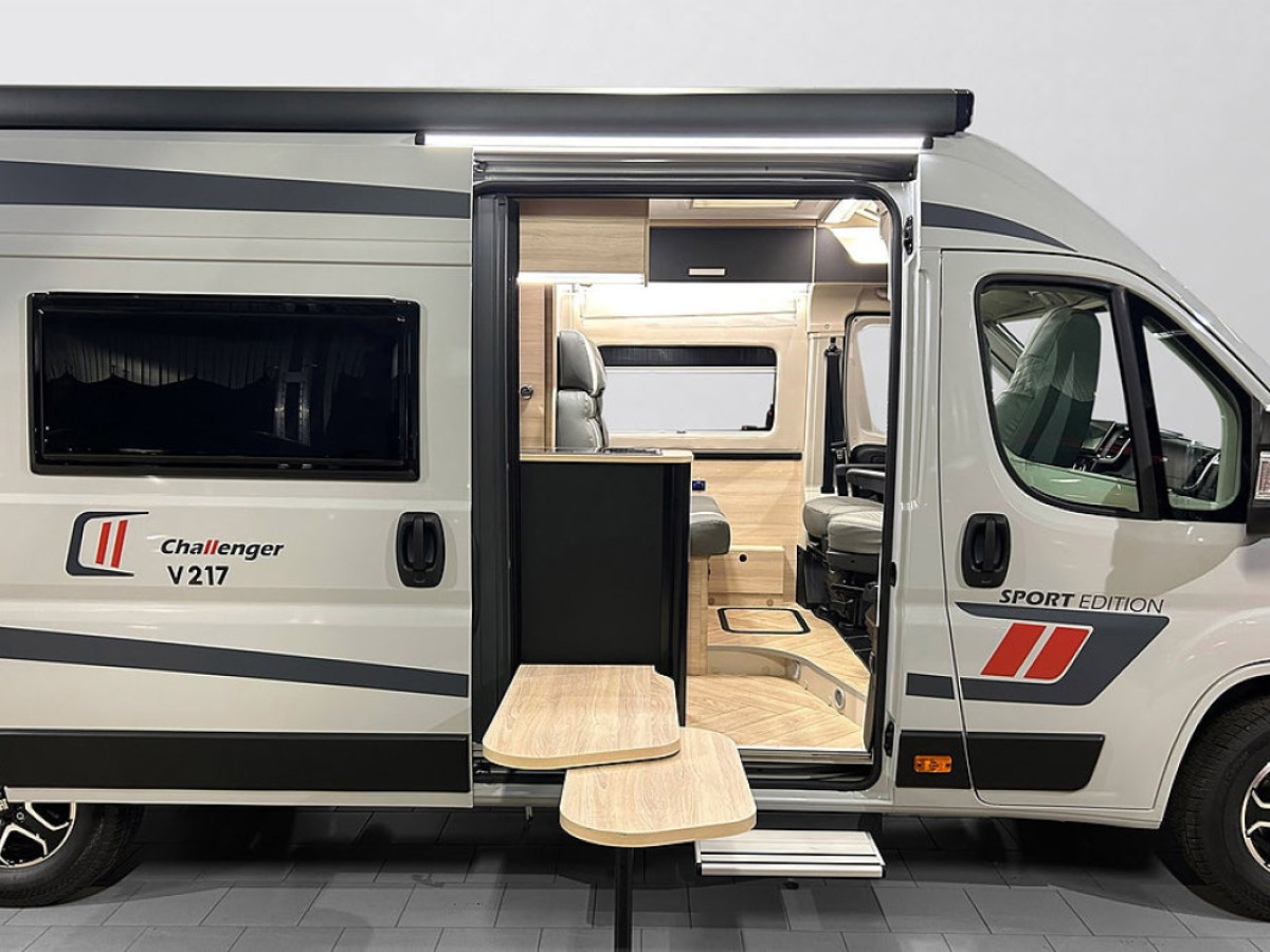 CHALLENGER V217 SPORT AUTOMAT Långbäddar DIESELVÄRMARE, bild 7 av 43