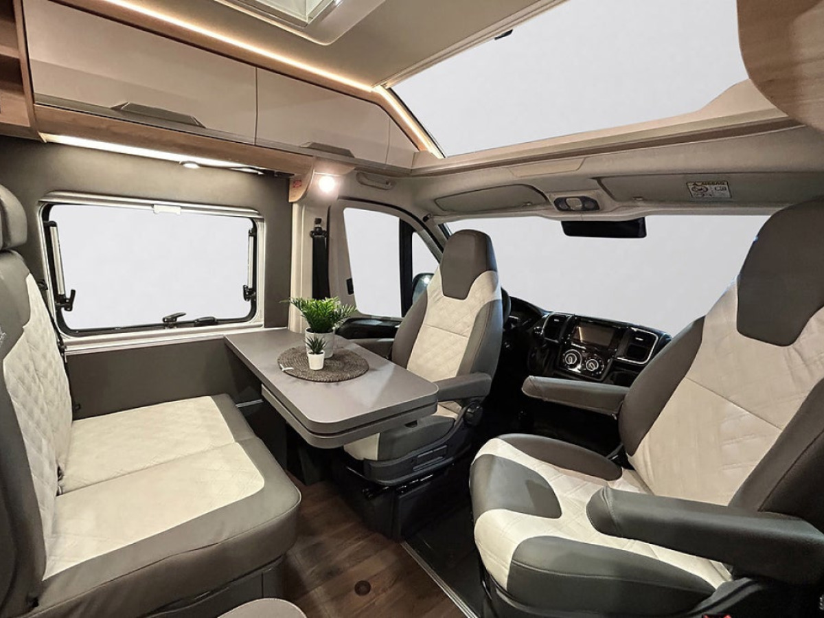 Knaus BOXLIFE 600 ME AUTOMAT ADAPTIV FARTHÅLLARE LÅNGBÄDDAR, bild 5 av 36