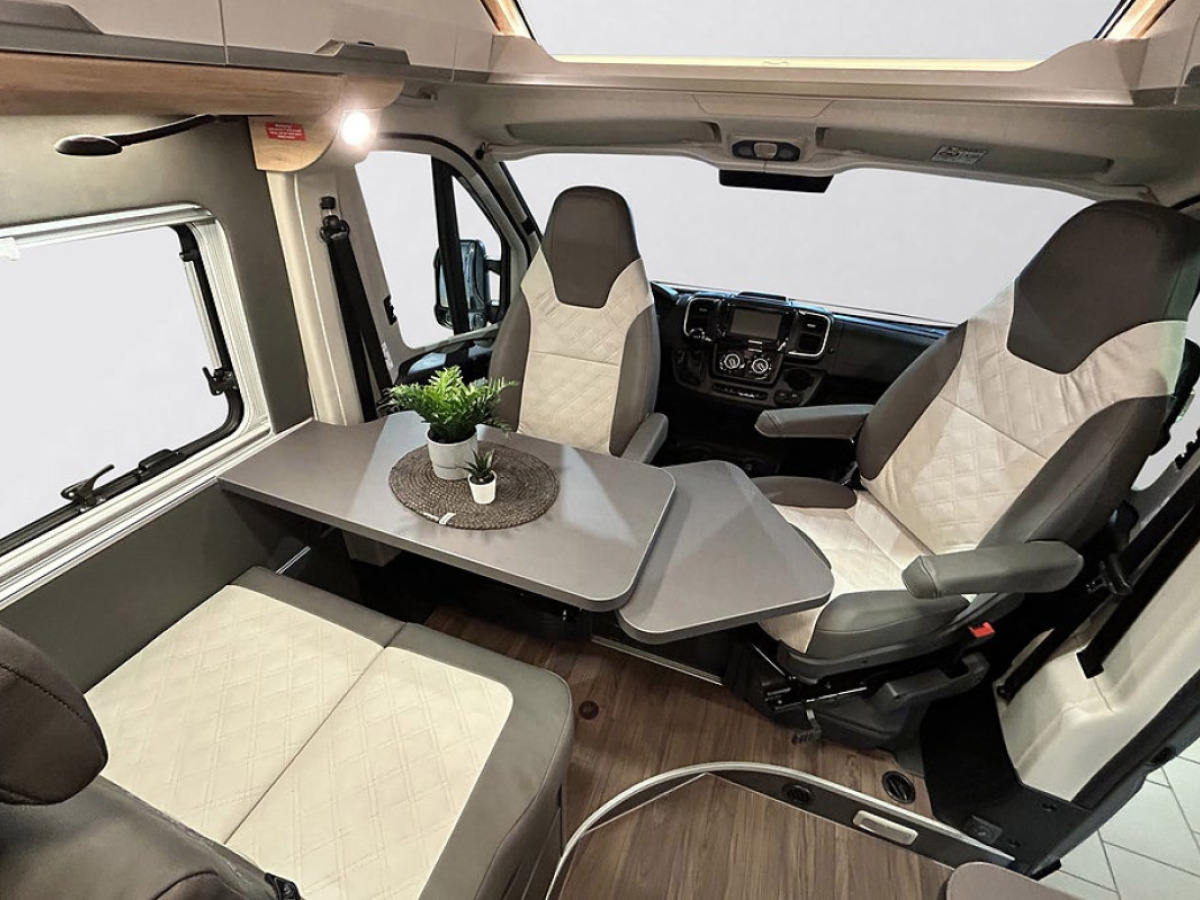 Knaus BOXLIFE 600 ME AUTOMAT ADAPTIV FARTHÅLLARE LÅNGBÄDDAR, bild 10 av 36